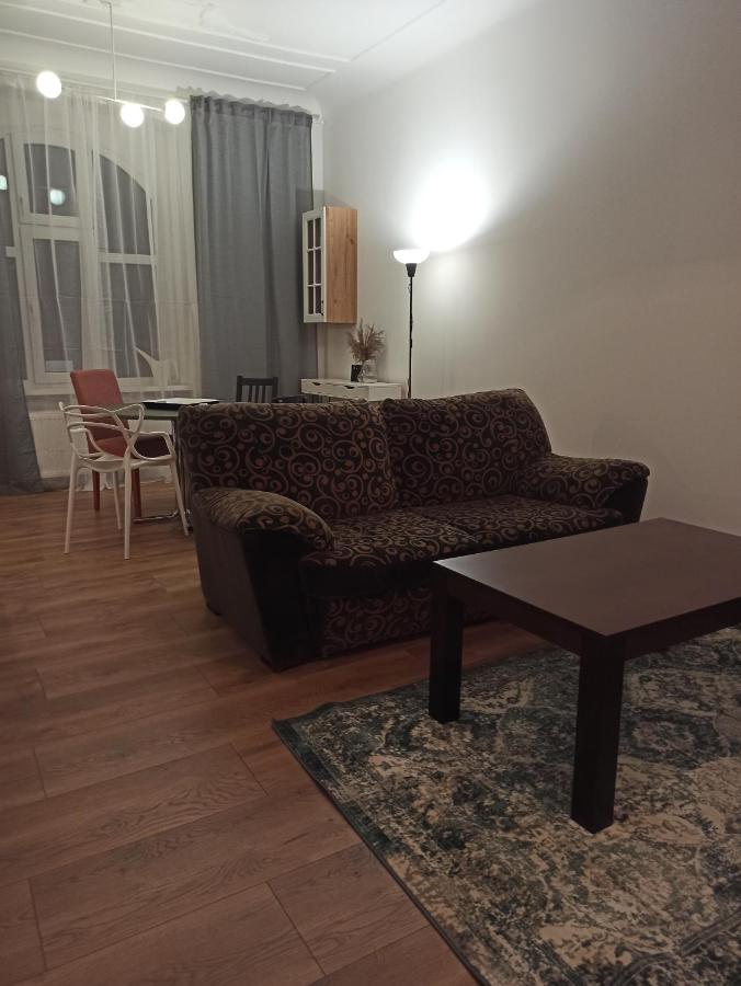 Apartament Rozeta Centrum 6Os เลกนิตซา ภายนอก รูปภาพ