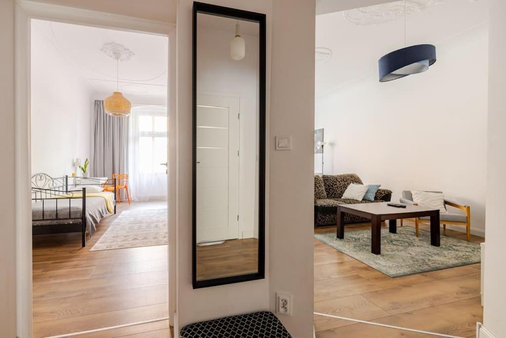 Apartament Rozeta Centrum 6Os เลกนิตซา ภายนอก รูปภาพ
